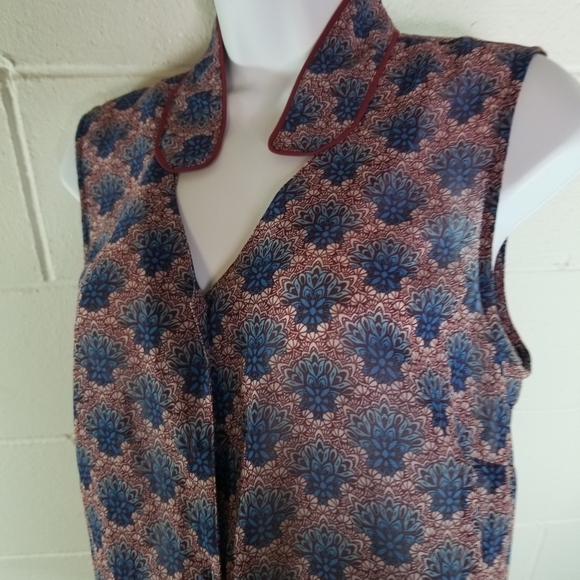 Cabi 3620 fan high collar sleeveless blouse - Picture 10 of 12